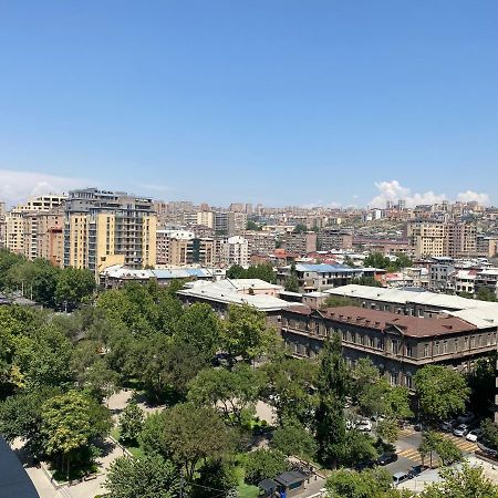 Modern Apartment For Rent In Buzand Street Bu944 Ереван Экстерьер фото