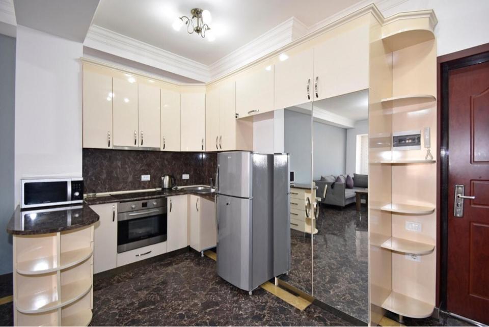 Modern Apartment For Rent In Buzand Street Bu944 Ереван Экстерьер фото
