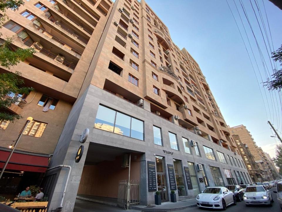 Modern Apartment For Rent In Buzand Street Bu944 Ереван Экстерьер фото
